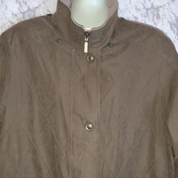 BEIGE MICRO SUEDE FULL ZIP FULLY LINED WINTER LADIES WINTER COAT WHITE STAG LG - Picture 2 of 10